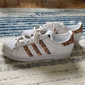 Adidas superstars size 7.5